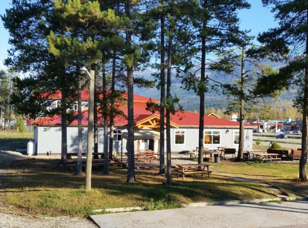 Arirang Guest House Valemount Eksteriør billede
